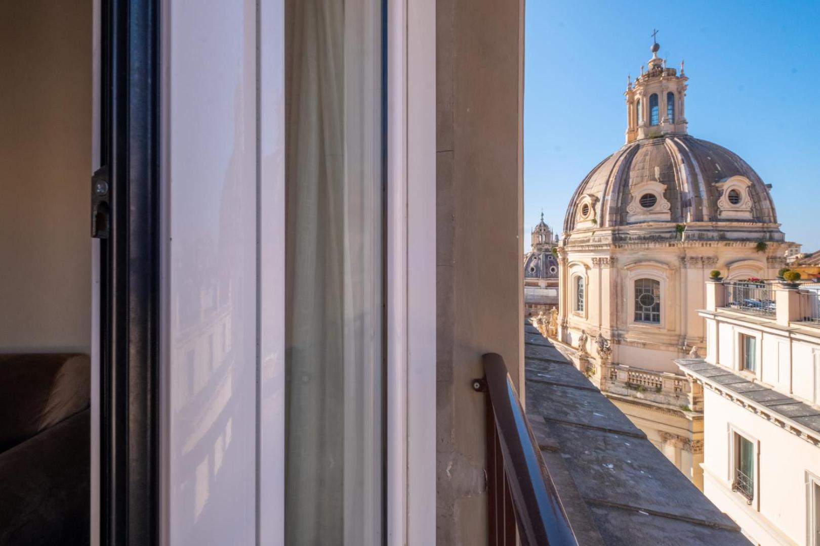Elegant And Luxury Apartment @Altare Della Patria Rome Buitenkant foto